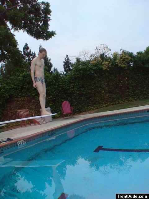 The first thing to do with a new swimsuit - Dive in and swim 25 yards (Ami Sanzuri green mood swimsuit) (best)