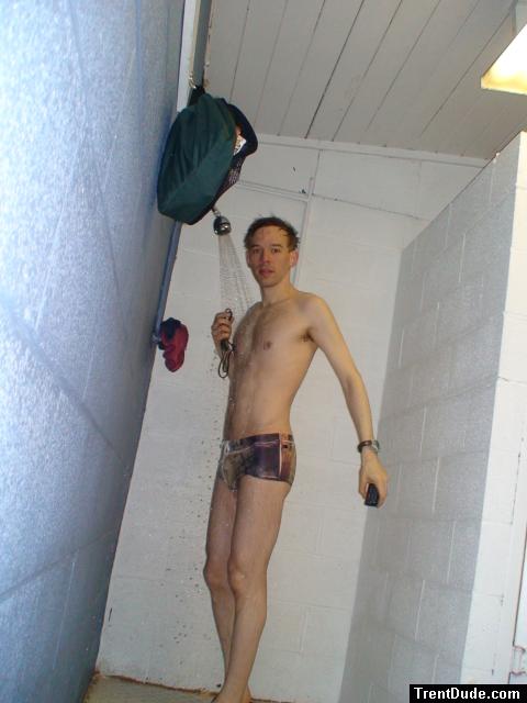 showering off - GREEN MOOD SWIMSUIT