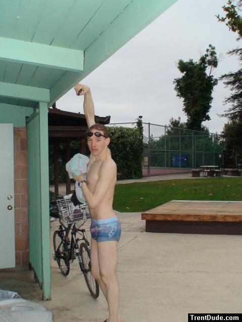 Ibiza Swim brief from Ami Sanzui.com (drying off after a swim)