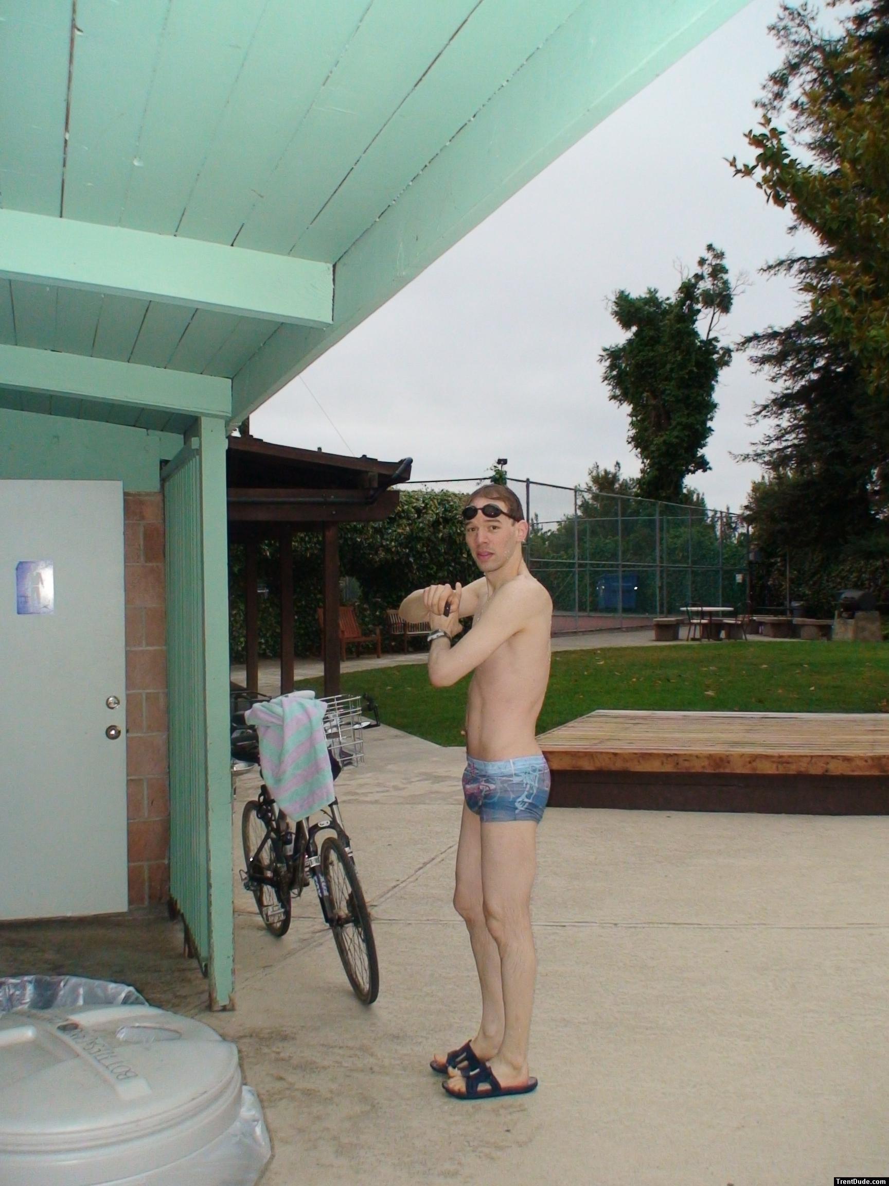 Ibiza Swim brief from Ami Sanzui.com (drying off after a swim)