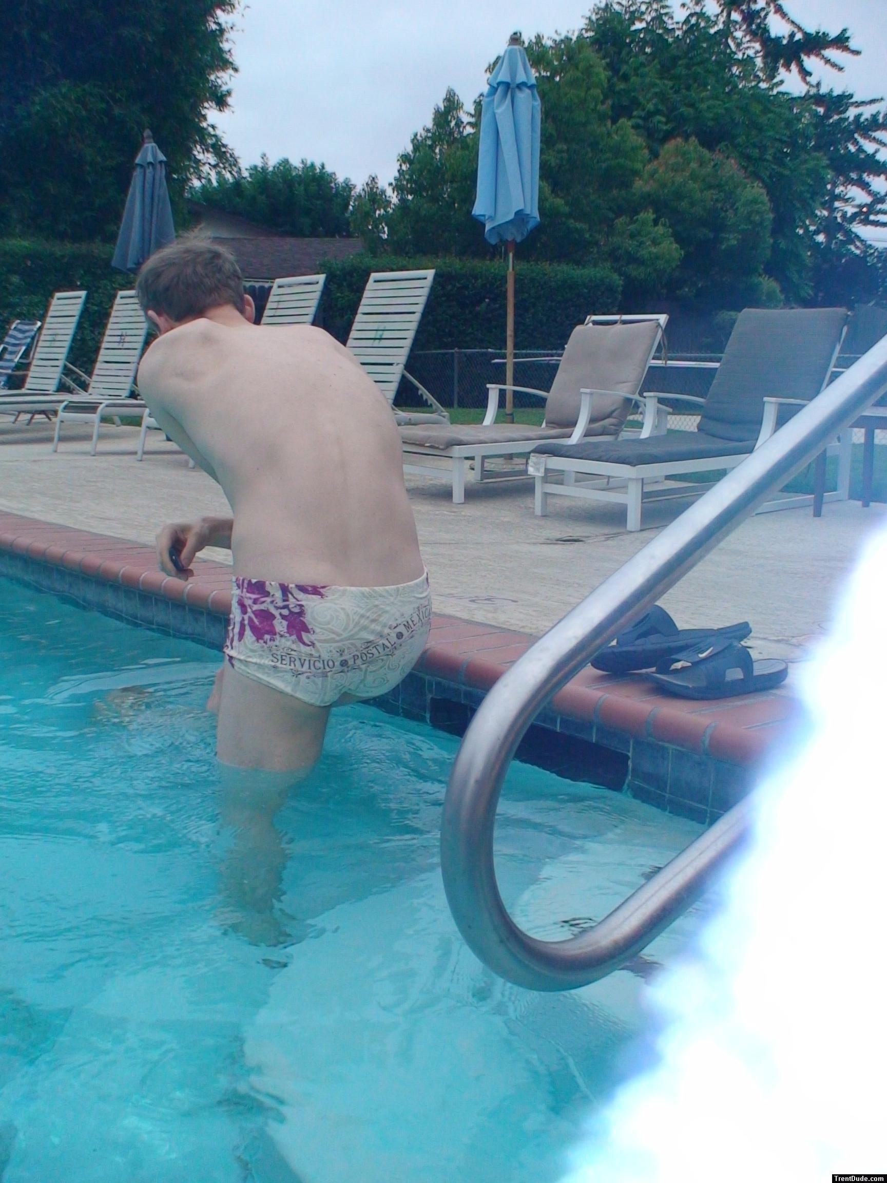 The back says "Servicio Postal Mexico (Mexicano swim brief from Ami Sanzuri.com) (rear)