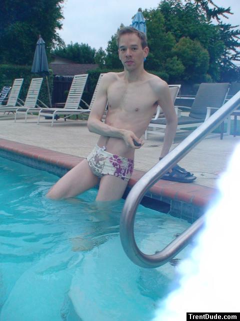 Swimmer in a Mexicano swim brief from Ami Sanzuri.com