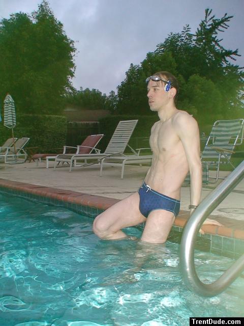 Swimmer in Speedo Fastskin Royal Blue brief from speedousa.com