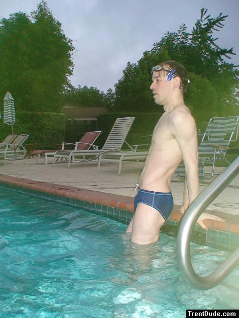 Swimmer in Speedo Fastskin Royal Blue brief from speedousa.com
