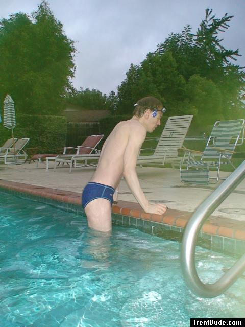 Swimmer in Speedo Fastskin Royal Blue brief from speedousa.com