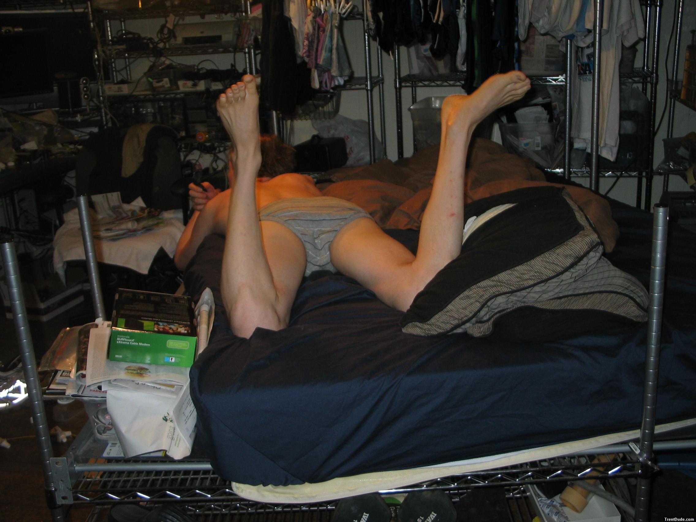 watching tv with legs in the air