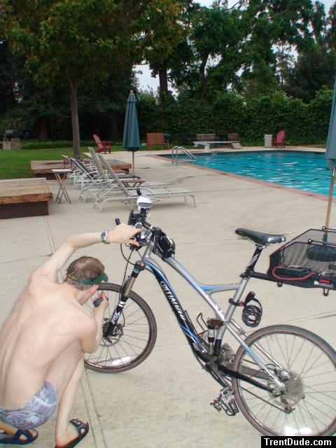 checking the bike in the Ami Sanzuri suit
