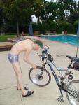 checking the bike in the Ami Sanzuri suit
