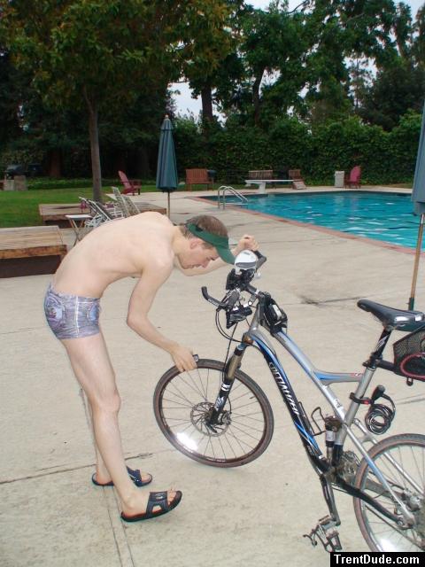 checking the bike in the Ami Sanzuri suit