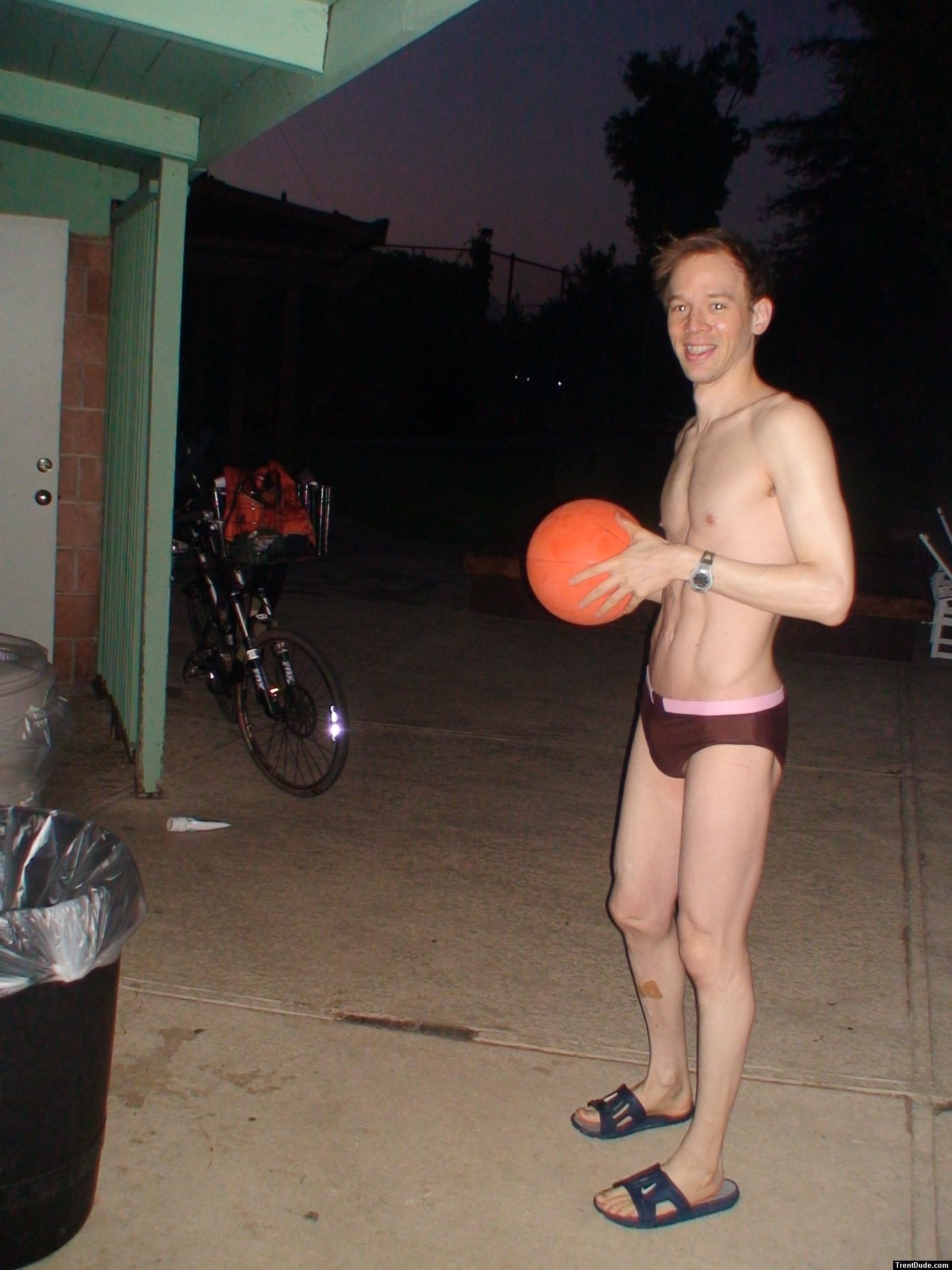 Basketball and Ami Sanzuri brief