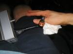 Resting an antenna on the leg - closeup