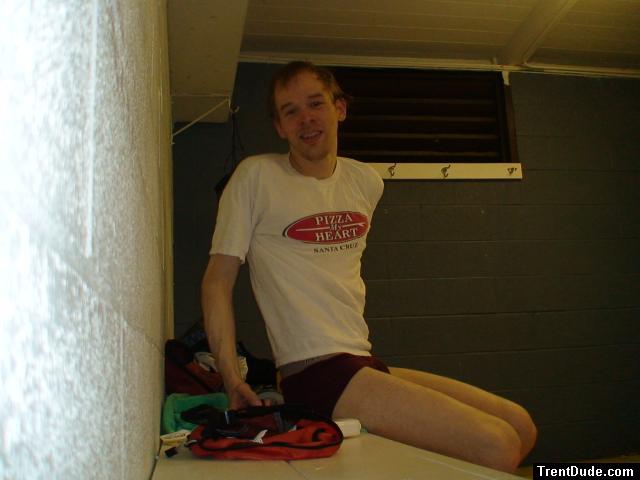 red hanes, feet