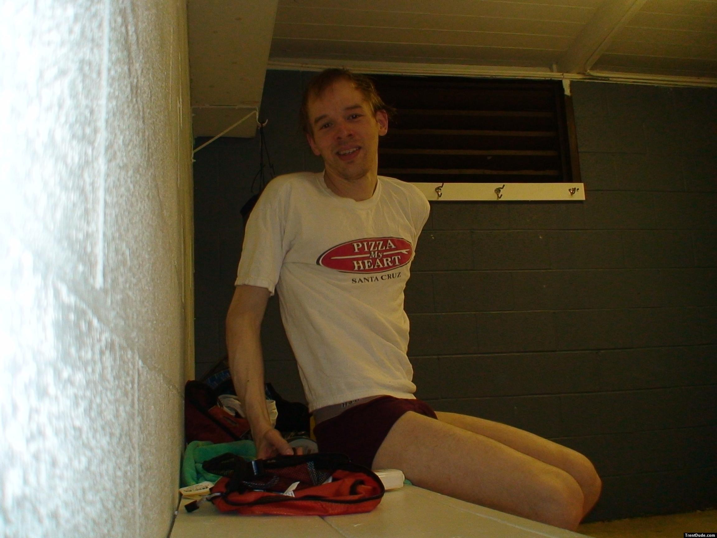 red hanes, feet