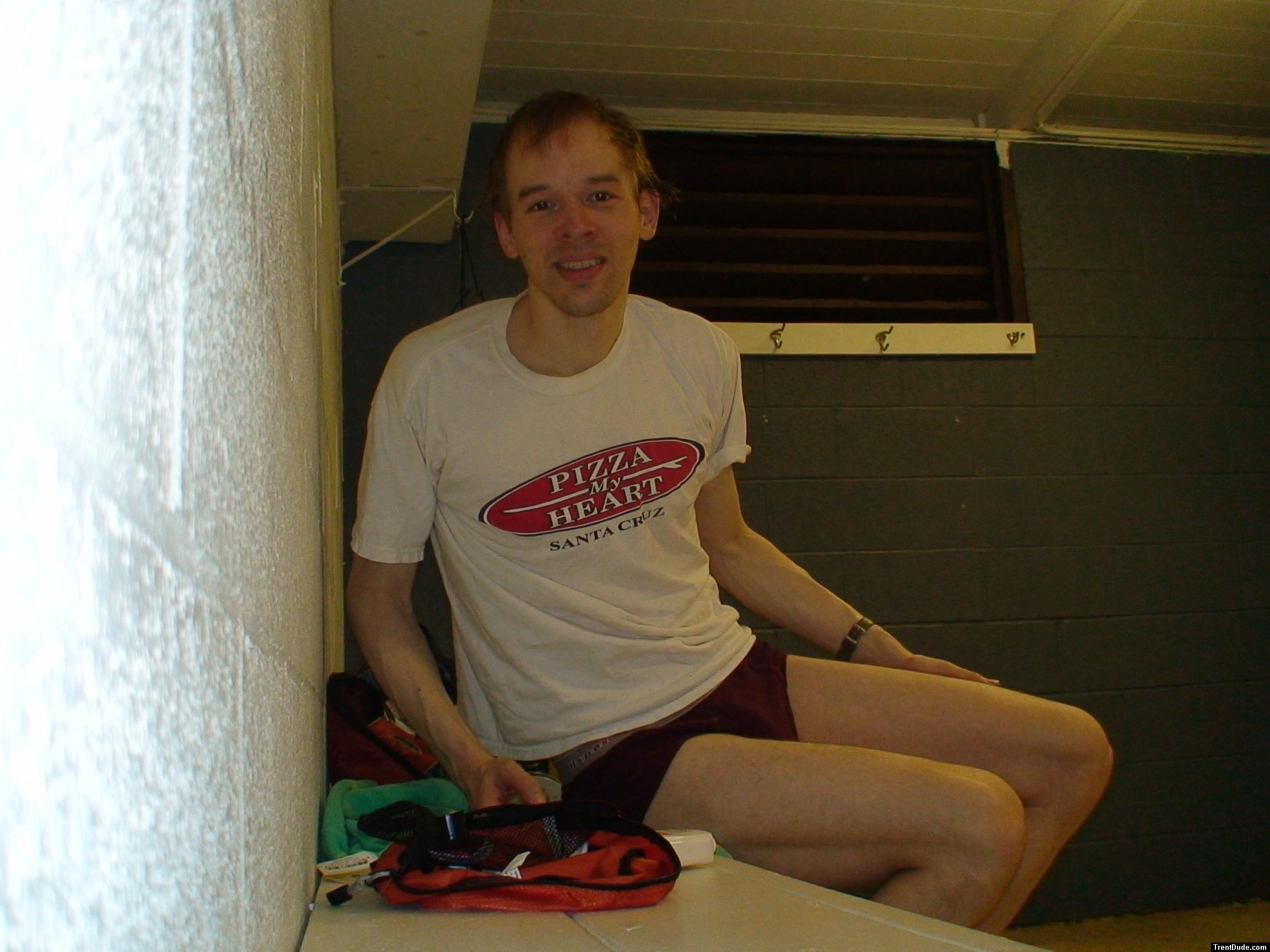red hanes, feet