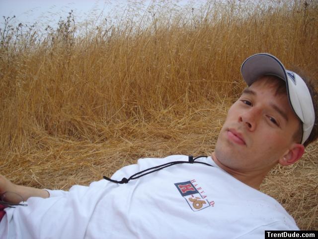 doing some sit-ups to beat the ab flab (best)