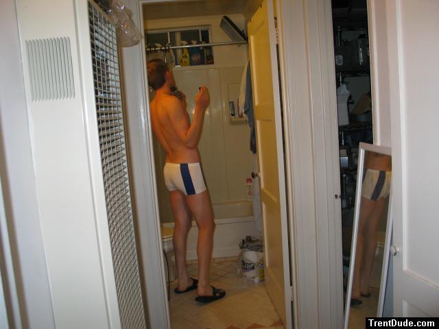 I'm watching the LCD TV screen in the bathroom (butt!!)