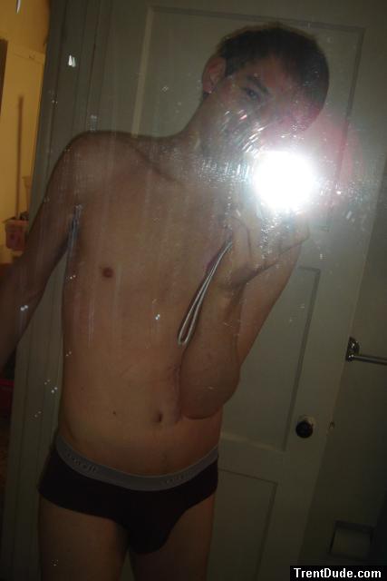 flash too bright (red hanes)