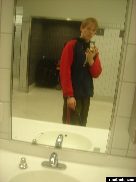 Sweat pants modeling at the OAK airport bathroom (Addidas sweat pants, USA hoodie)