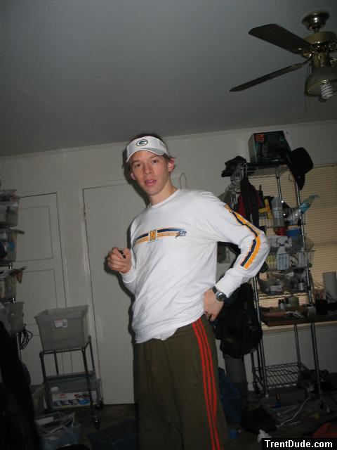 Green sweat pants and white long t-shirt, Green bay hat