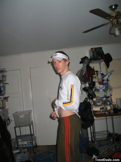 Green sweat pants and white long t-shirt, Green bay hat