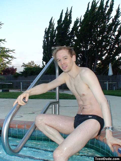 Speedo Mens Paint Stripe - Black - size 34 (swimoutlet.com) (smile)