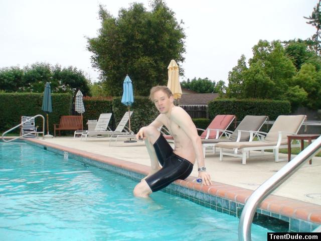 swimmer wearing Dolfin Competition LTF Solid Mens Jammer from Swimoutlet.com (best)