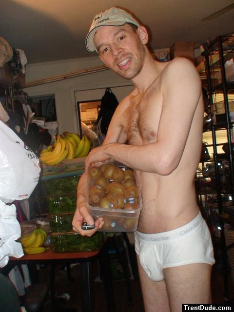 Vitamin C in kiwis help his sperm count