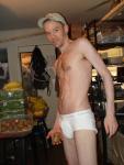 Dwarfing two kiwis (bulge)
