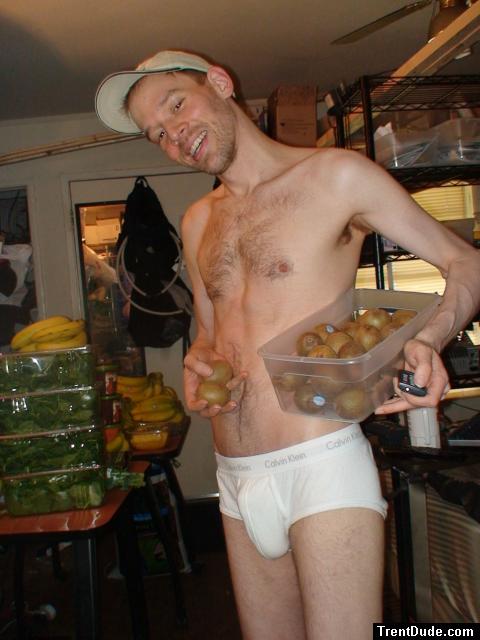 Eating kiwis in order to grow even bigger kiwis (bulge)