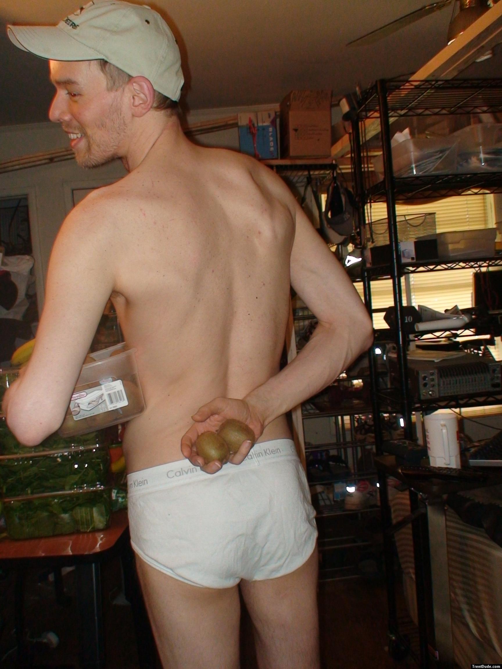 Italian Kiwis (rear)