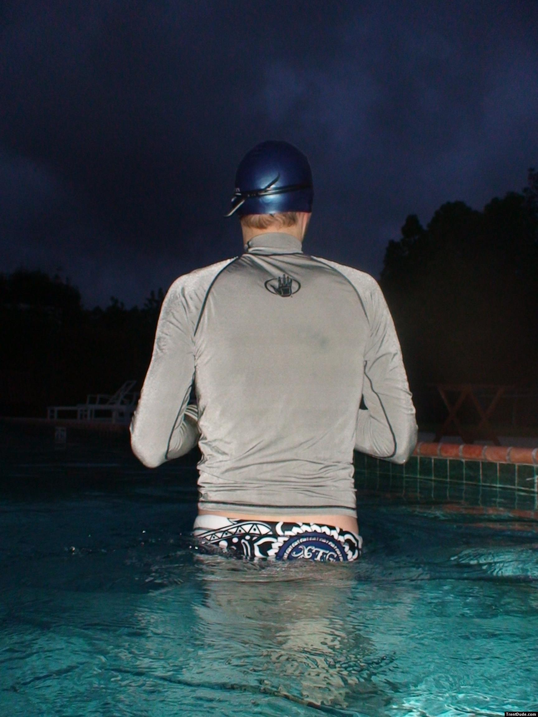 Body Glove rash guard