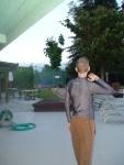 Grey rashguard (short hair)