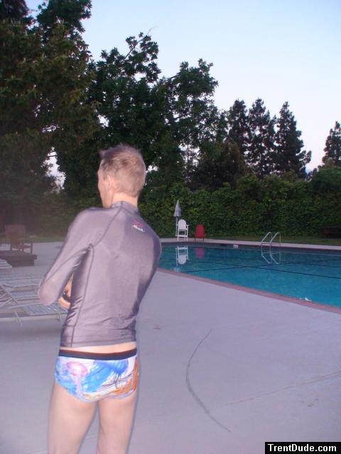 150 lbs, 10% body fat (rear)