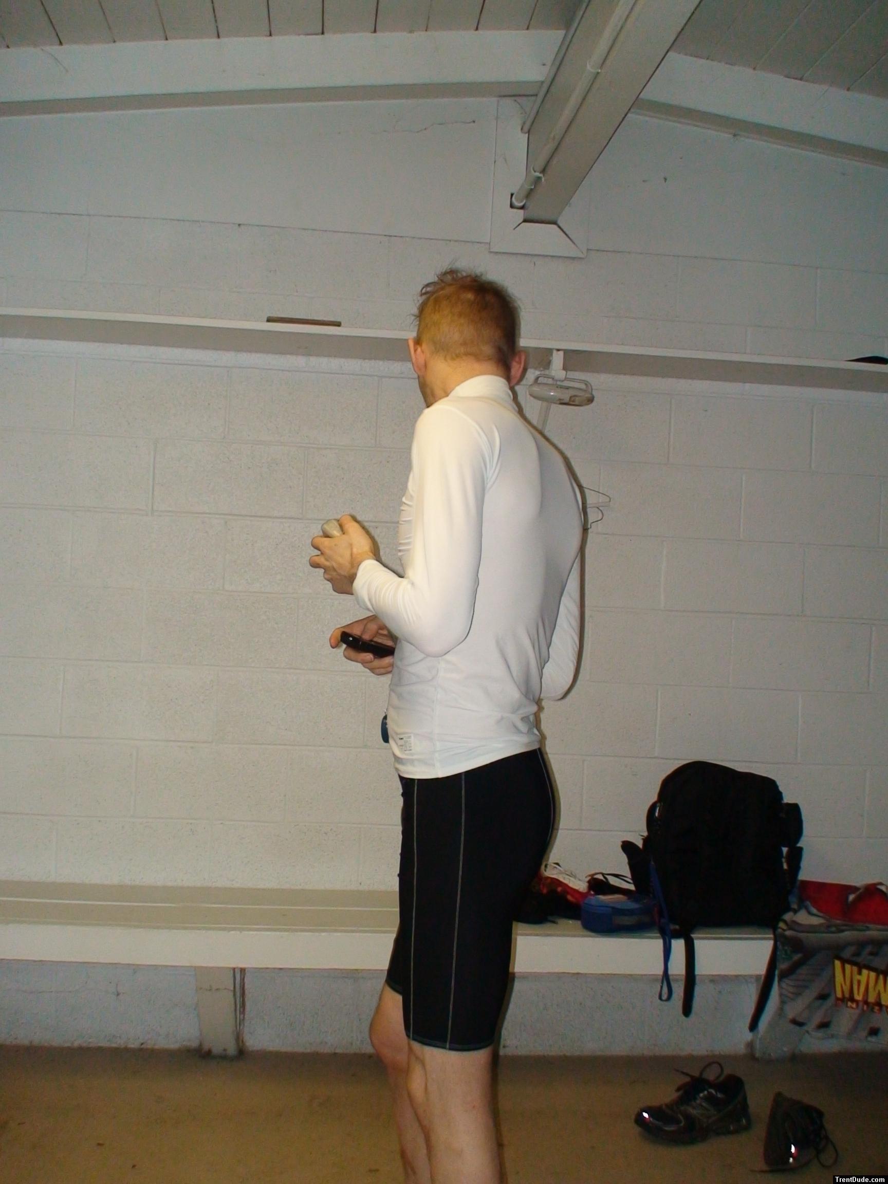 Dolfin Jammer at the pool