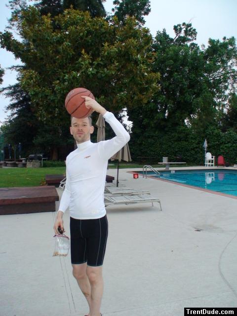 Dolfin Jammer at the pool