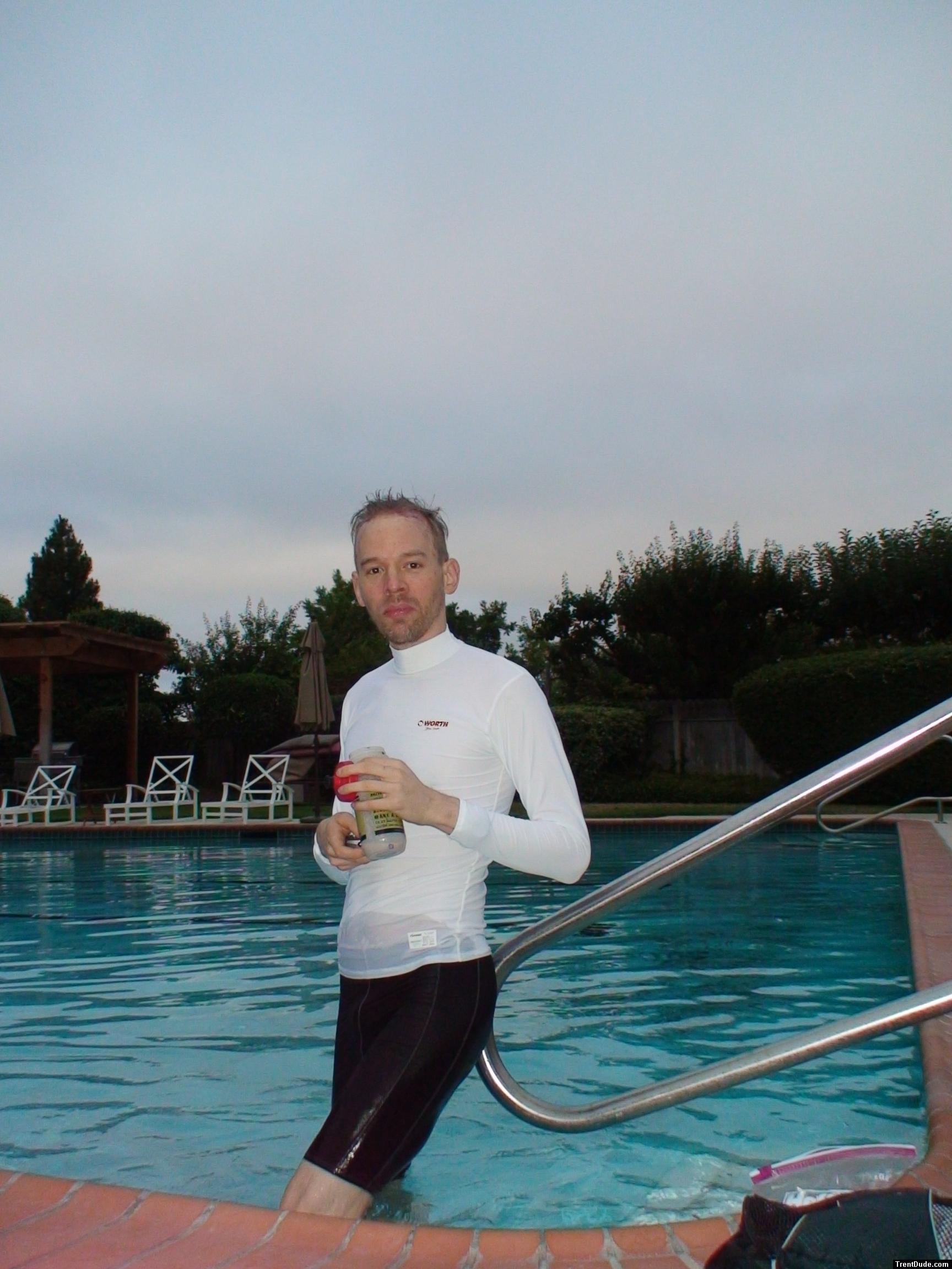 Dolfin Jammer at the pool