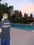 In spanish "Somos Maquinas" (We are machines)