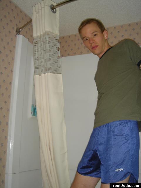 yep, i agree, nice shower curtain.