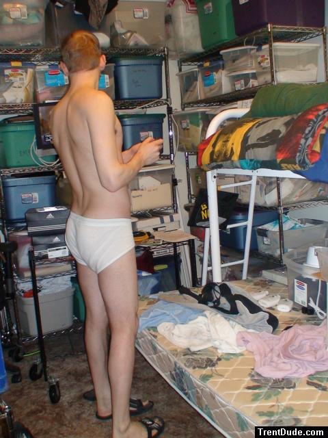 hanes tightey whitey (butt!)