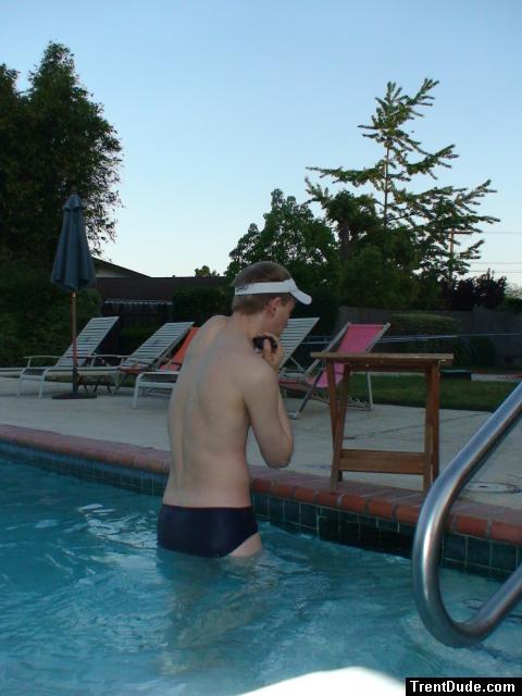 back - Blue/Red stripes Speedo