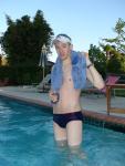 Drying off - Blue/Red stripes Speedo
