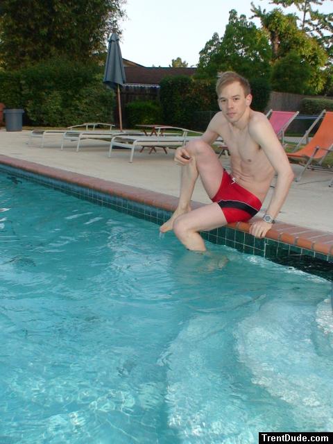 swimmer wearing Speedo Square Leg Trunk (foot)!