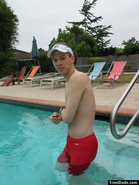 Swimmer in a Dolphin jammer