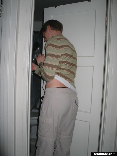 Closing the door (Columbia pants)