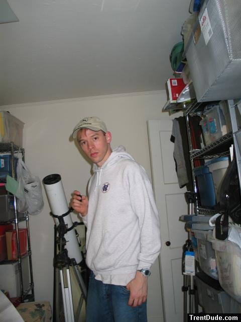 Guy in Oneil jeans, sweatshirt