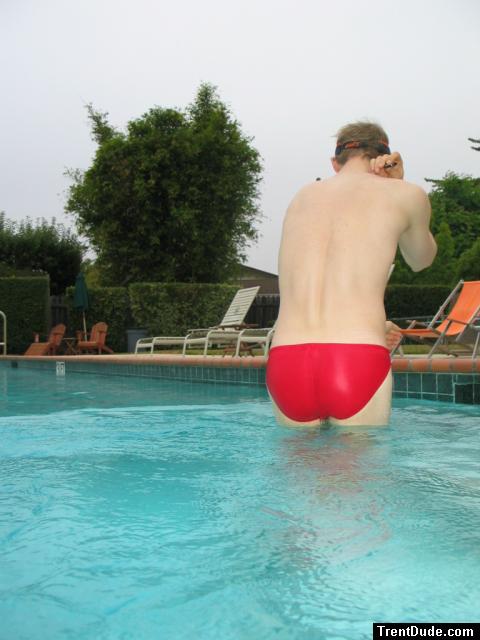 Rear side - red Speedo
