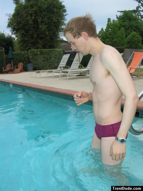 Male swimmer in a Speedo Aquablade (maroon) (from Speedousa.com)