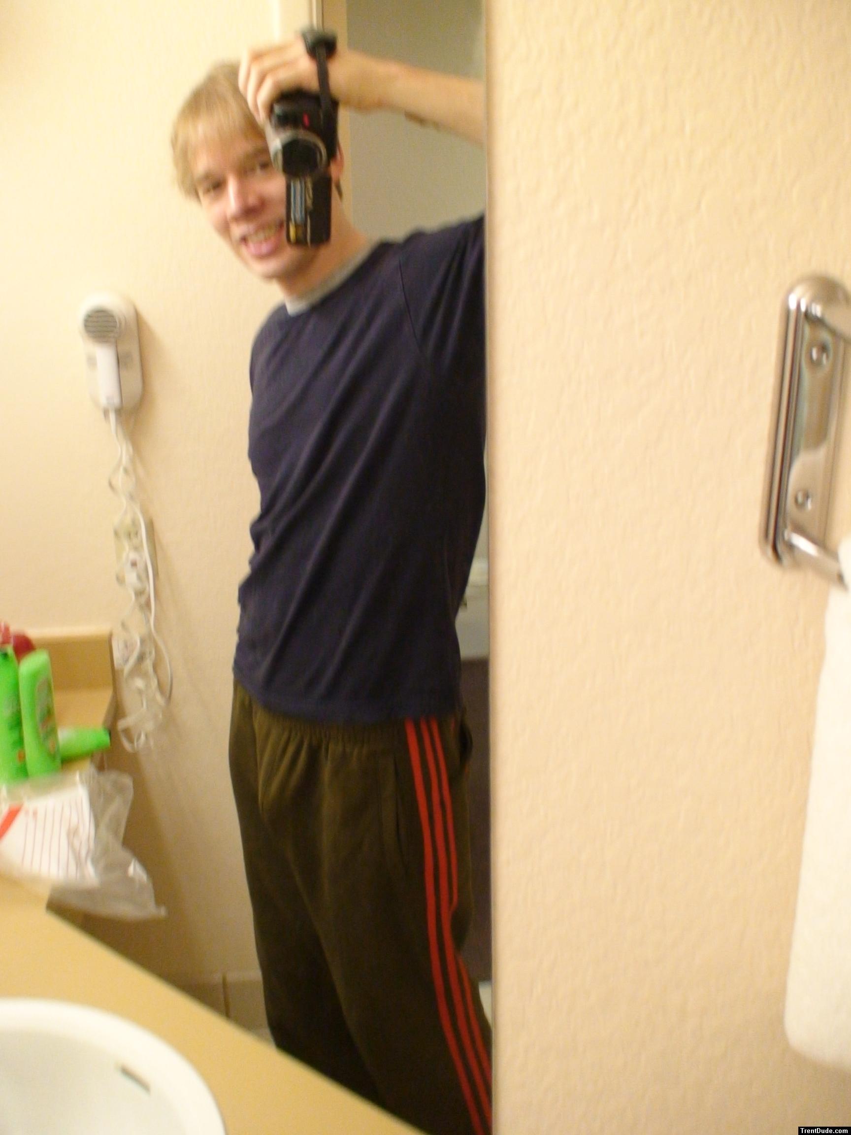 Loose fit (addidas Sweat pants)