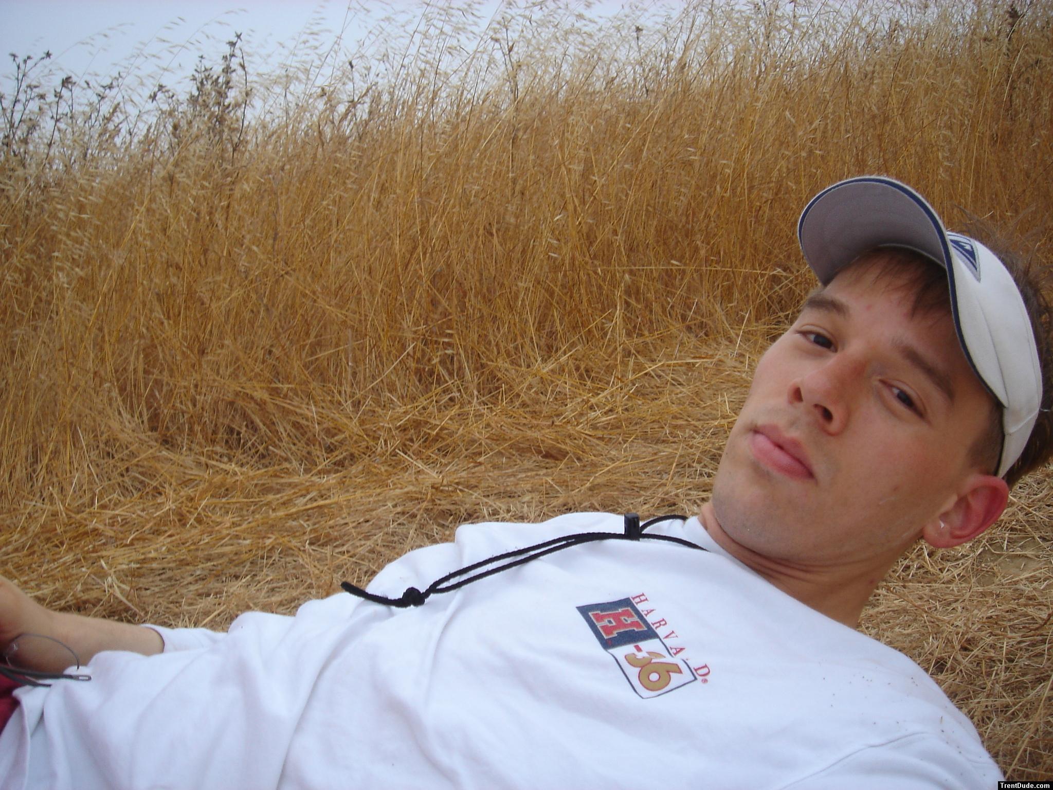 doing some sit-ups to beat the ab flab (best)
