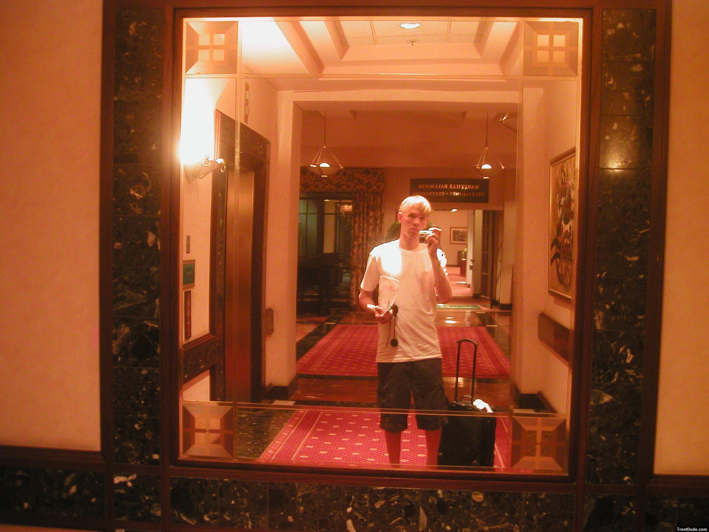 needing help with luggage. St Louis, MO